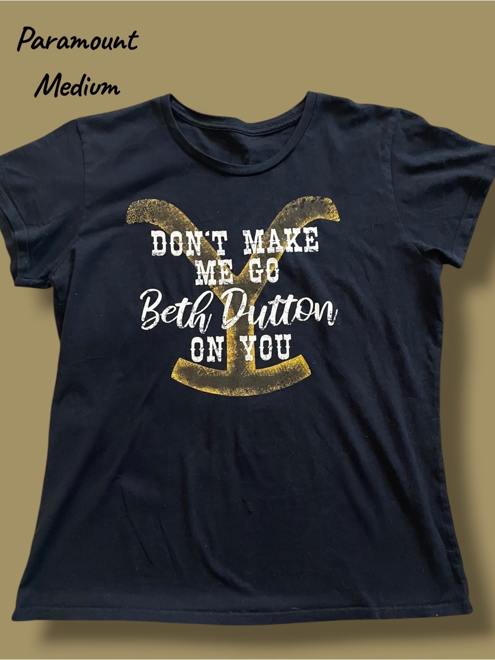 Beth Dutton Graphic Tee Medium Yellowstone Western TV Show Shirt